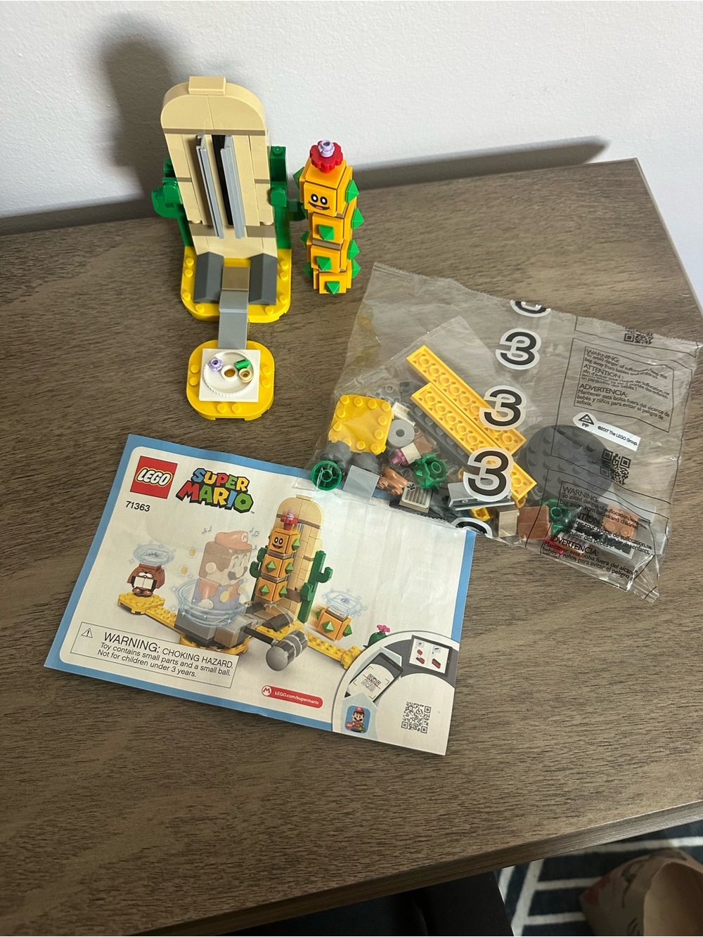 LEGO Super Mario Yellow and Green Cactus Stack Challenge Set